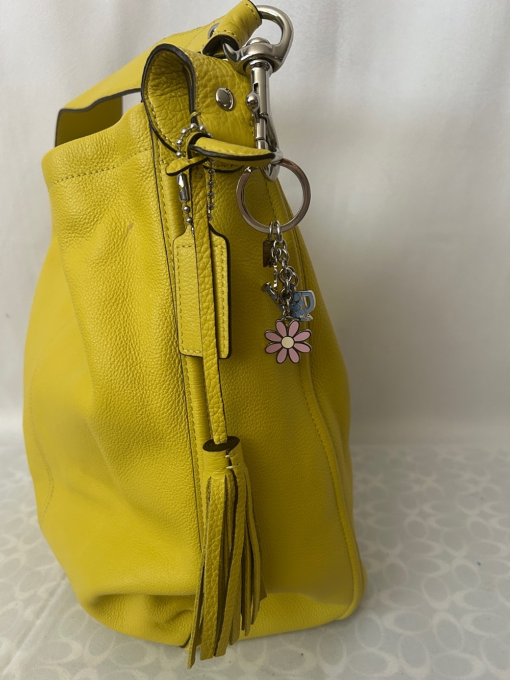 Coach Yellow Pebbled Leather Avery Hobo Tote Shoulder Bag with Purse Charms🌻🌻 - Picture 3 of 12